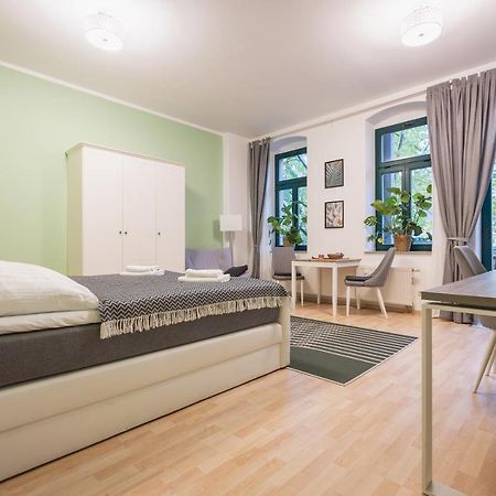 Greens - Ruhige Schoene 1Rwhg Gut Gelegen Mit Balkon Dresden Exterior photo